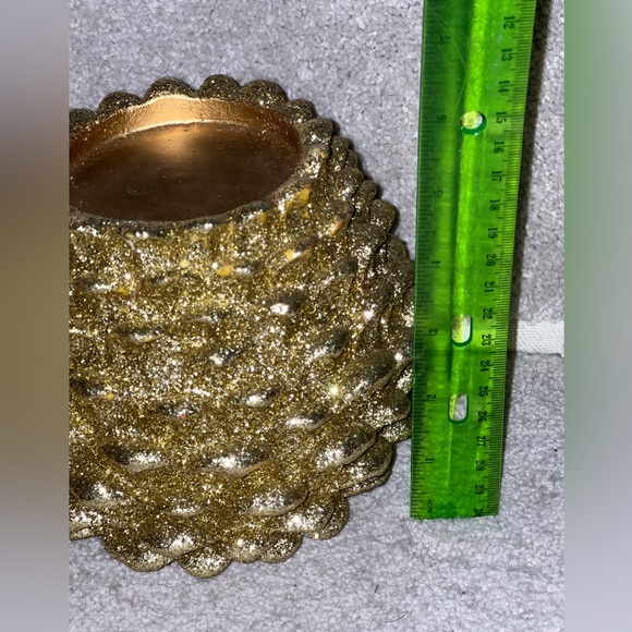 Gold pinecone candle holder Christmas decor - Picture 6 of 9